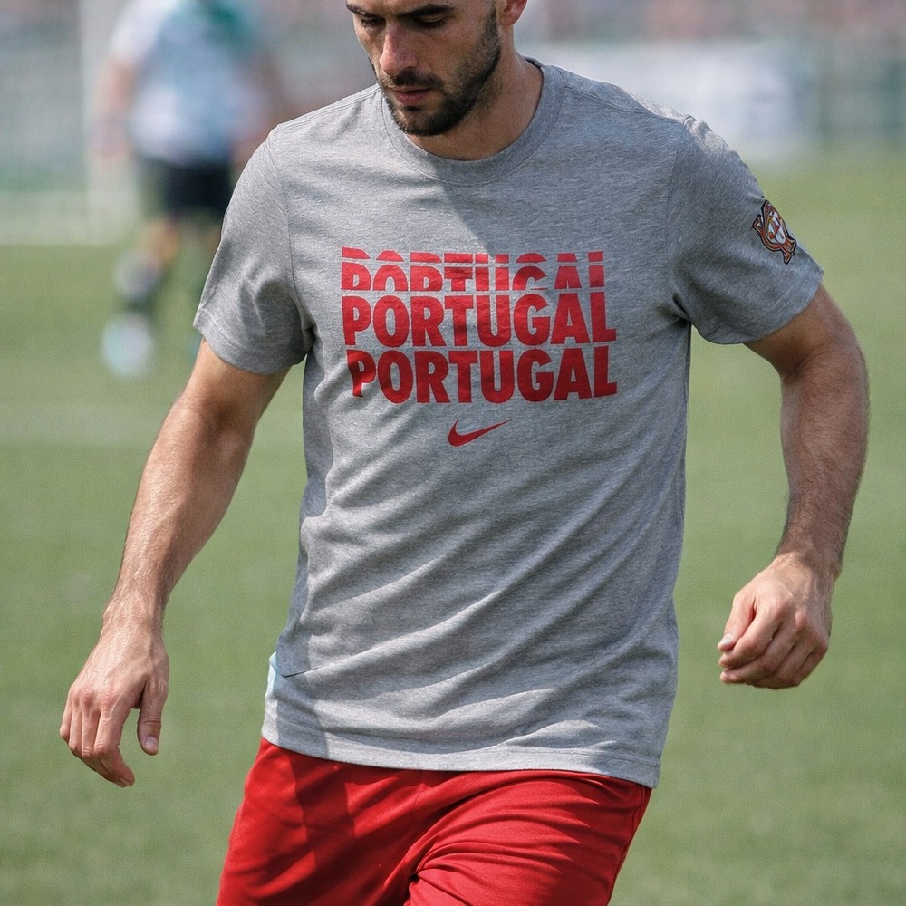 Nike Portugal Soccer TShirt Men’s Large Slim Fit Futbol Euro‎ Football World Cup